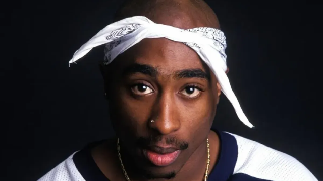 Kisah Hidup Tupac Amaru Shakur, Rapper Legenda West Coast Dengan Lirik Tajam dan Kritis